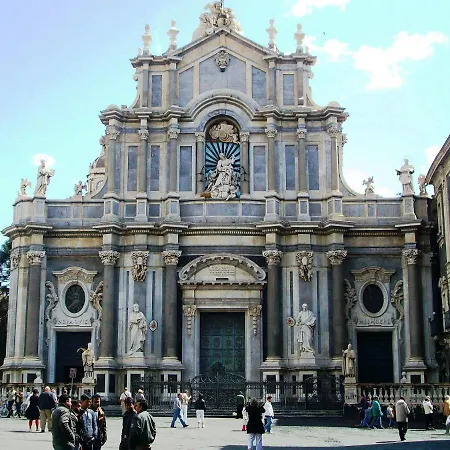 Spacious In Catania, Terrace & View Apartment *